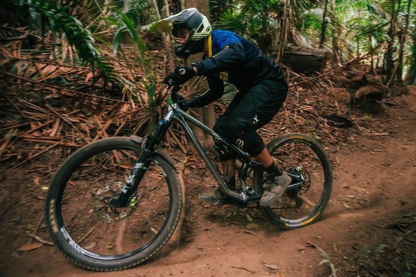 Golf pour femme : guide complet de l'équipement et de la pratique au féminin