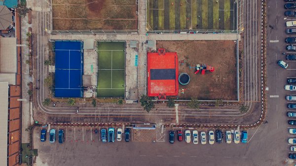 Comment intégrer des exercices de pliométrie dans un programme de renforcement pour les athlètes de saut en longueur?